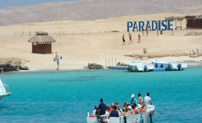 Paradiseinsel & U-Boot in Hurghada – Die Tiefen und das Paradies an einem Tag
